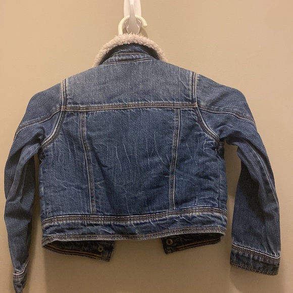 Toddler girl jeans jacket with faux fur lining for the body.  Cat & Jack - Picture 3 of 3